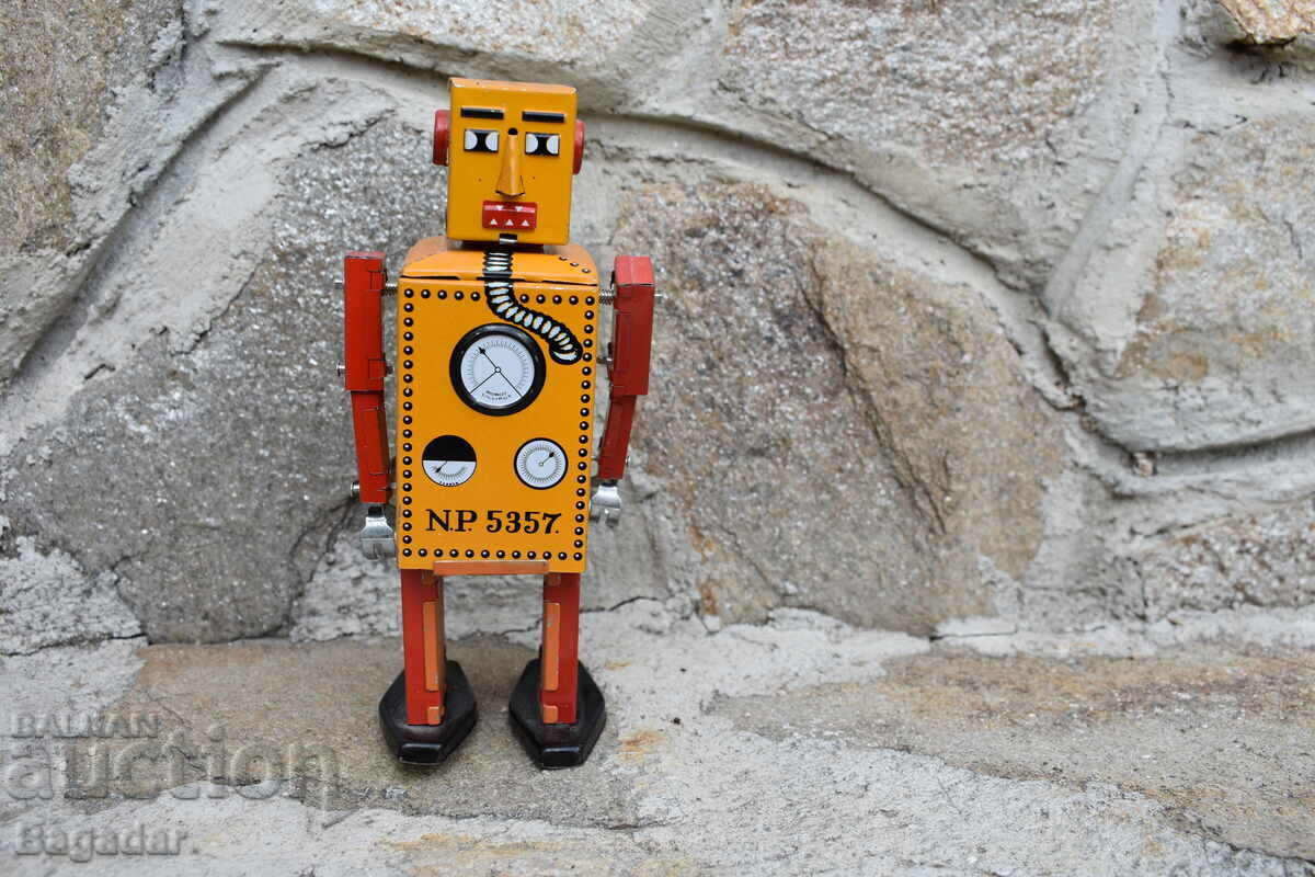 Ламаринена играчка робот