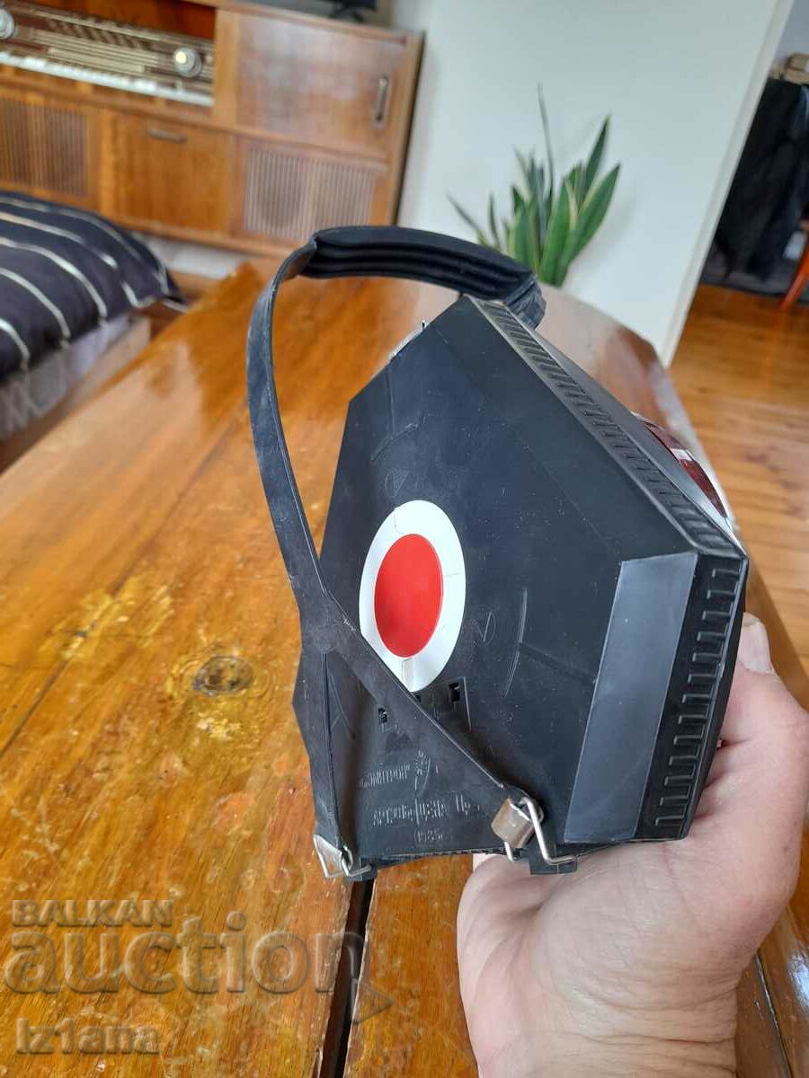 Delivery of Old lantern Electronics Delivery of Old lantern Electronics