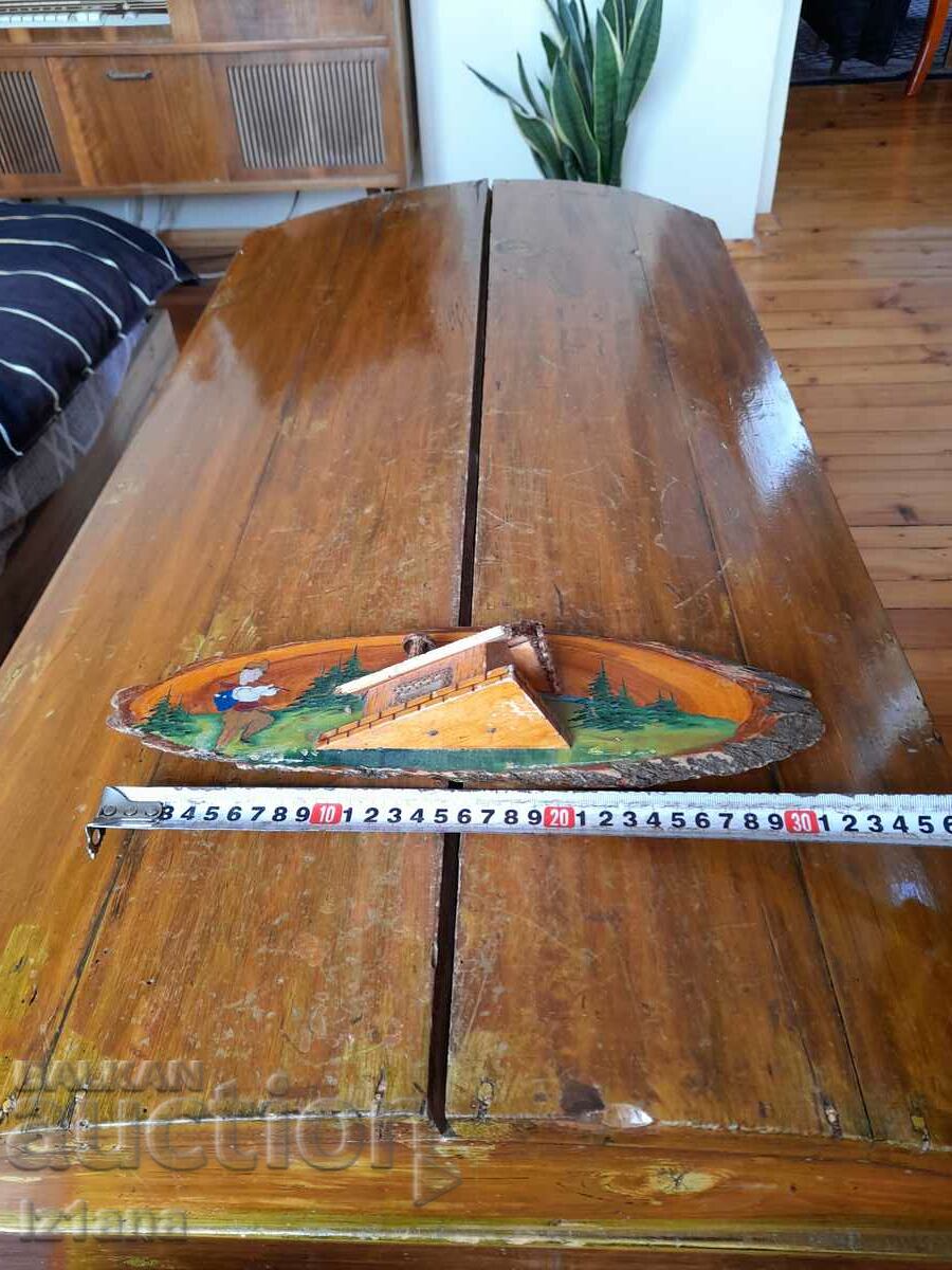 Old wooden decoration, souvenir with price 25.00 BGN | € 12.78 Old wooden decoration, souvenir with price 25.00 BGN | € 12.78