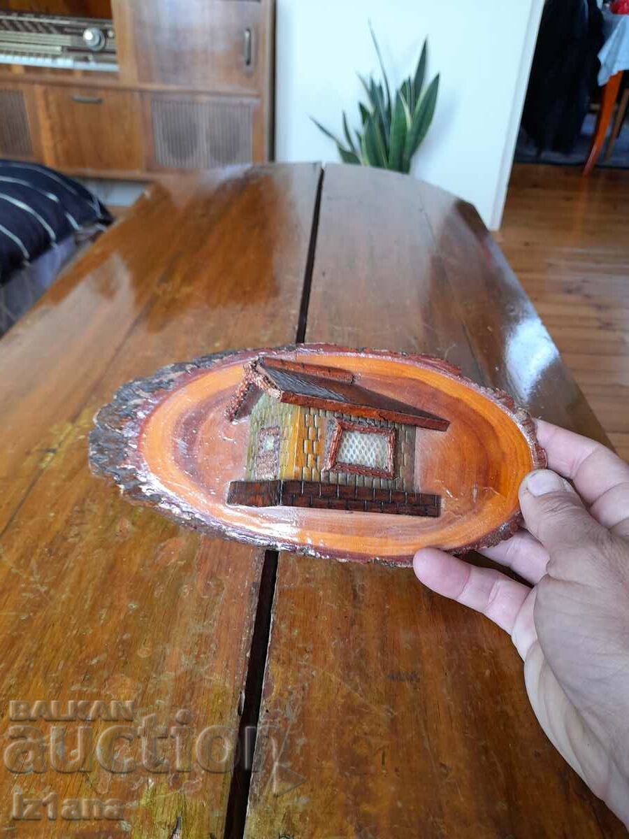 Auction Old wooden decoration, souvenir Auction Old wooden decoration, souvenir