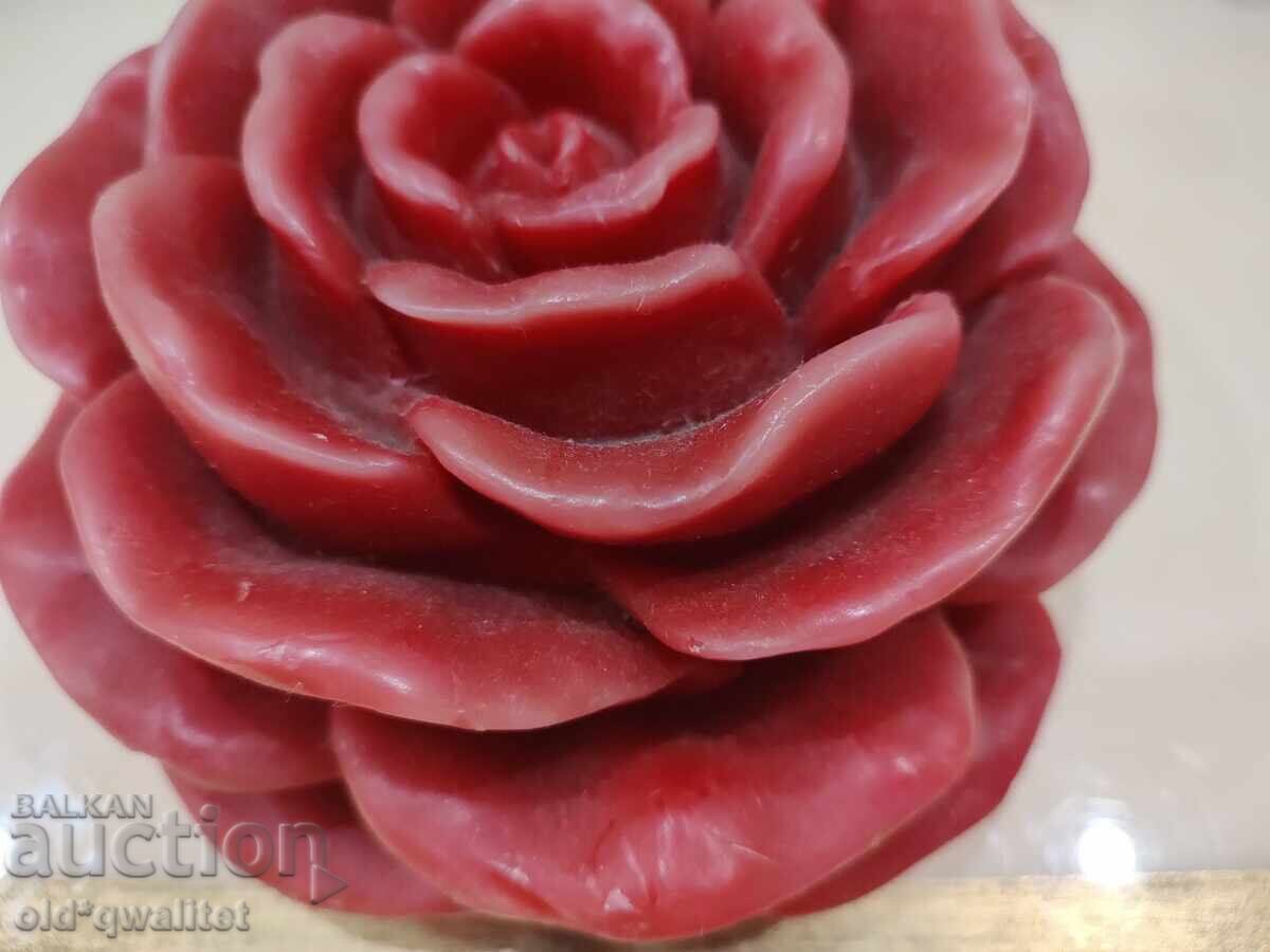 Delivery of Huge rose, FLOWER decoration, made of paraffin, battery operated, illuminated Delivery of Huge rose, FLOWER decoration, made of paraffin, battery operated, illuminated