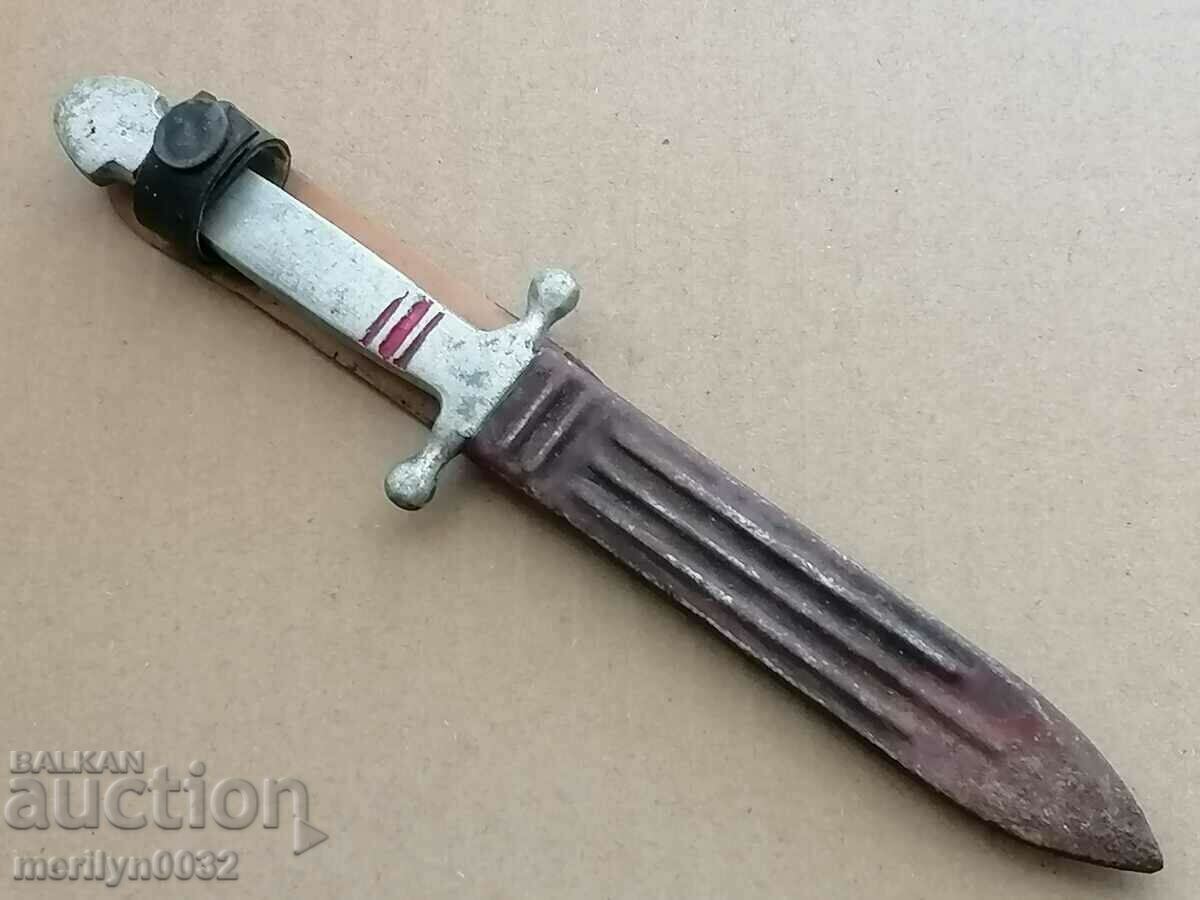 An old dagger with a kaniya knife blade with price 69.00 BGN | € 35.28
