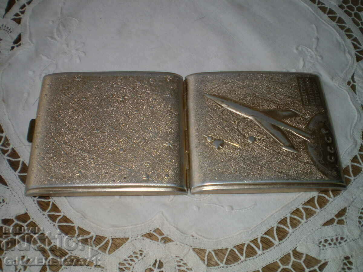 Delivery of Russian Soviet space rocket Sputnik USSR snuff box Delivery of Russian Soviet space rocket Sputnik USSR snuff box