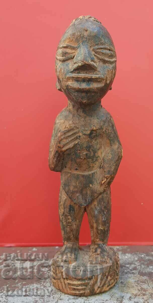Sculptură africană din lemn, originală.