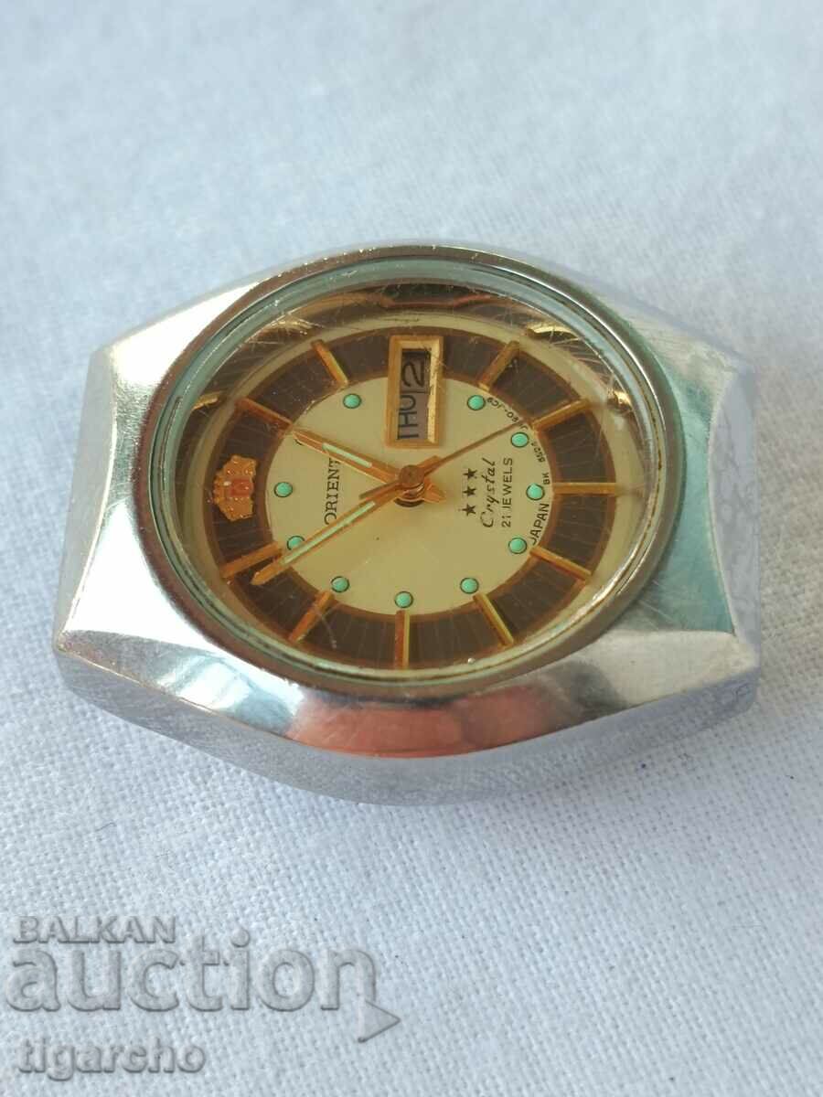 Doamnele se uită la Orient cu preț 70.00 BGN | € 35.79 Doamnele se uită la Orient cu preț 70.00 BGN | € 35.79