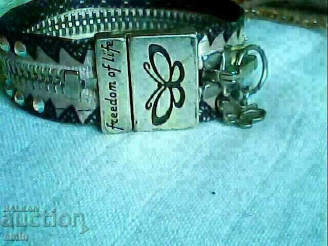 lot of beautiful swarovski type bracelets with price 20.00 BGN | € 10.23 lot of beautiful swarovski type bracelets with price 20.00 BGN | € 10.23