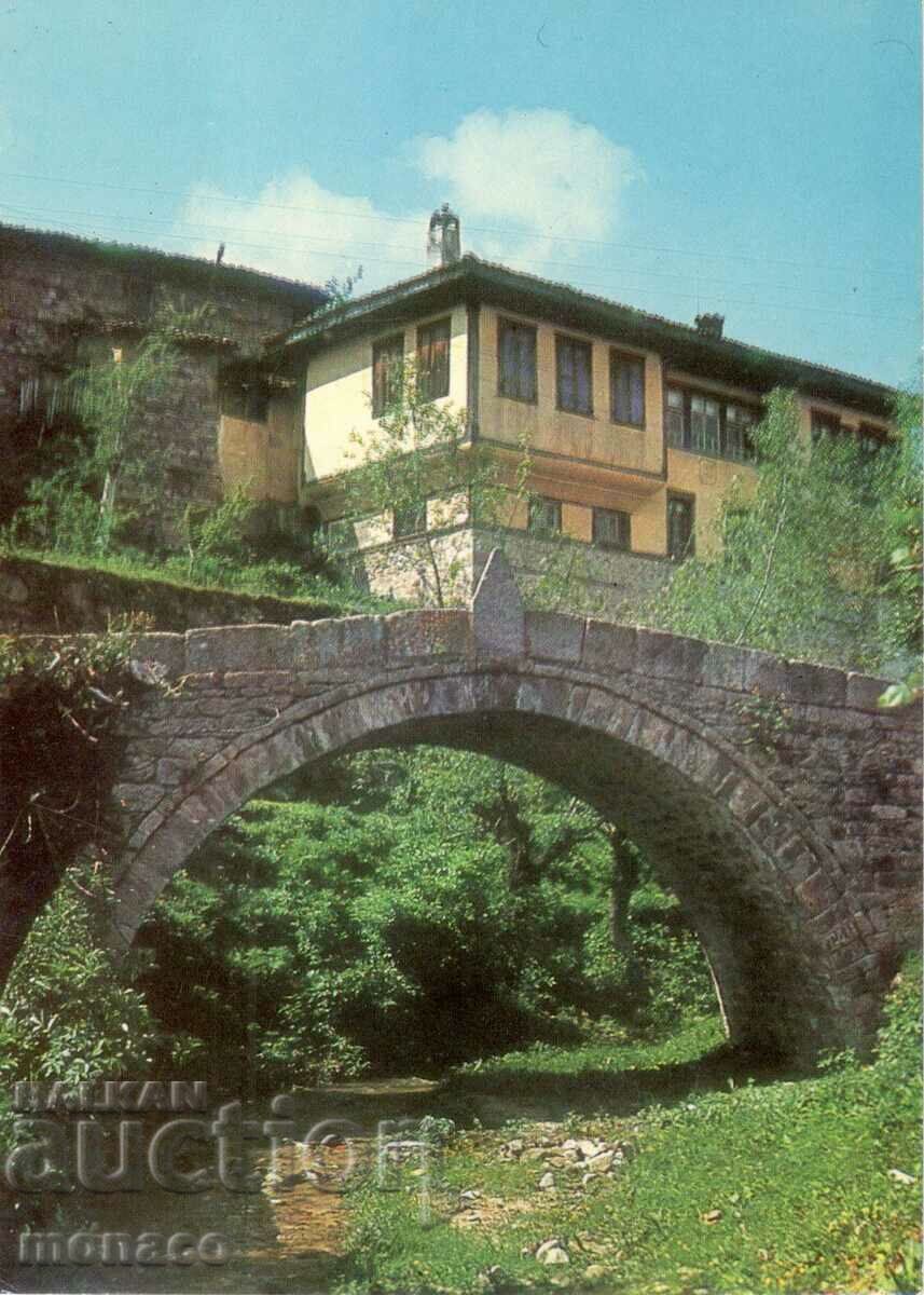Carte poștală veche - Koprivshtitsa, podul Kalachev și casa Bozova