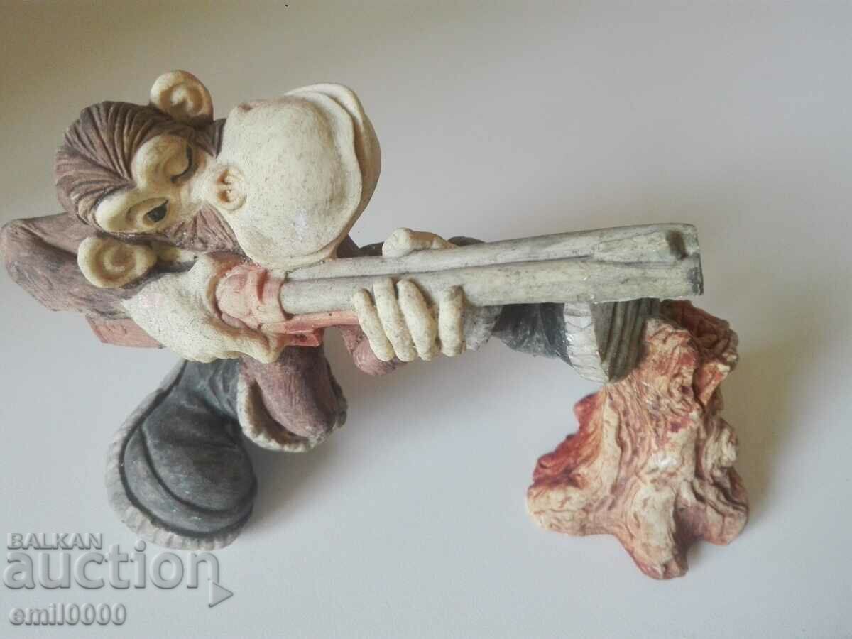 Auction Plaster statuette, figure. Auction Plaster statuette, figure.