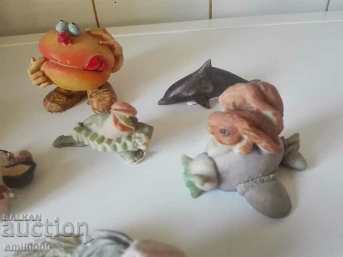 Auction Lot of plaster figures. Auction Lot of plaster figures.