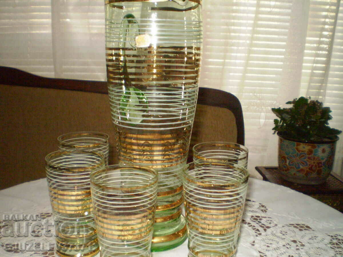 Vintage wine service green glass gold rim - 5 Vintage wine service green glass gold rim - 5