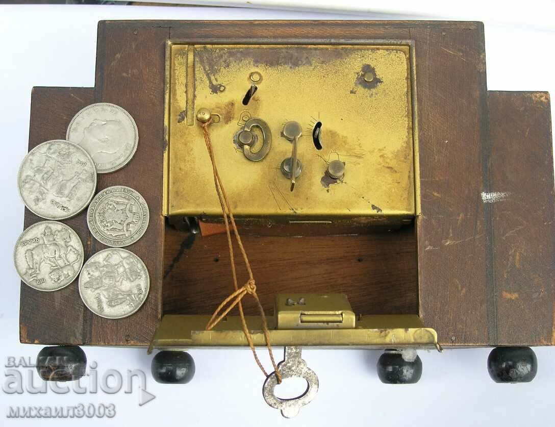 DESK CLOCK WITH ALARM CLOCK PURSE + 5 OLD COINS - 7 DESK CLOCK WITH ALARM CLOCK PURSE + 5 OLD COINS - 7