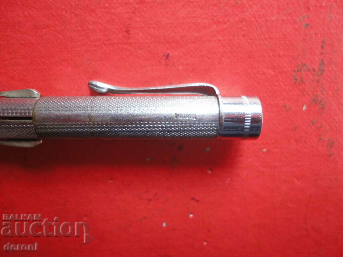 Υπέροχο μηχανικό μολύβι πατέντα 4 χρωμάτων με τιμή 50.00 BGN | € 25.56 Υπέροχο μηχανικό μολύβι πατέντα 4 χρωμάτων με τιμή 50.00 BGN | € 25.56