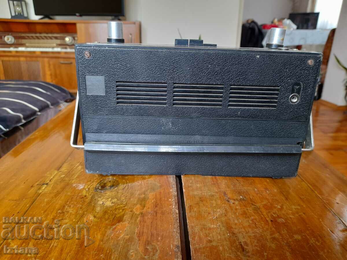 Auction Old radio, Tonic radio Auction Old radio, Tonic radio