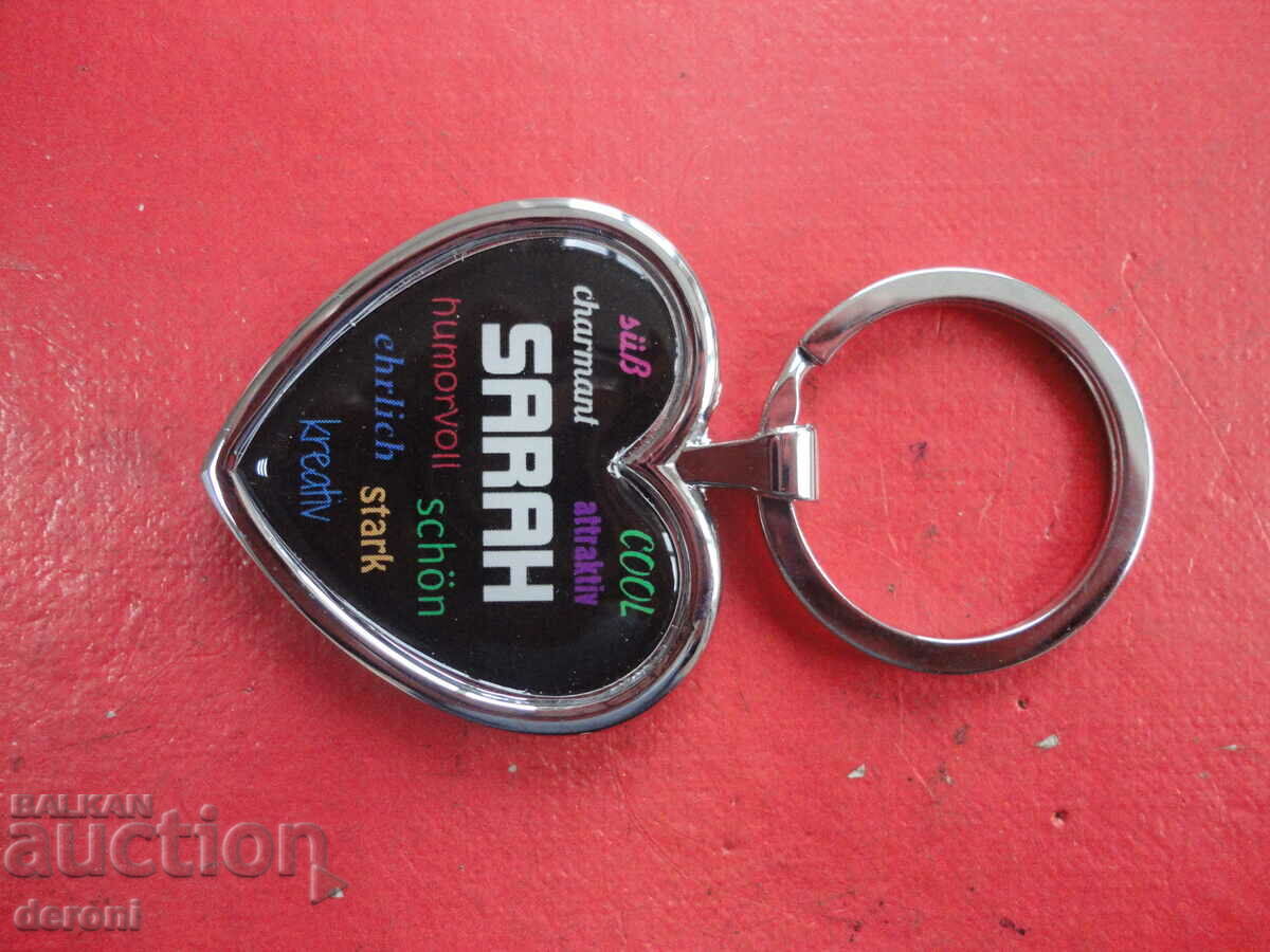 Auction  Awesome heart keychain