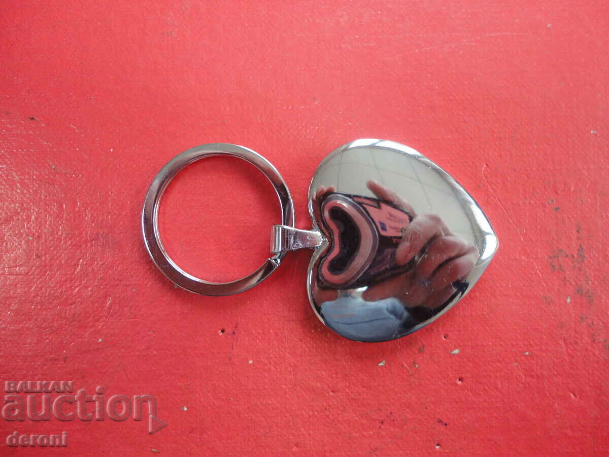 Delivery of Awesome heart keychain