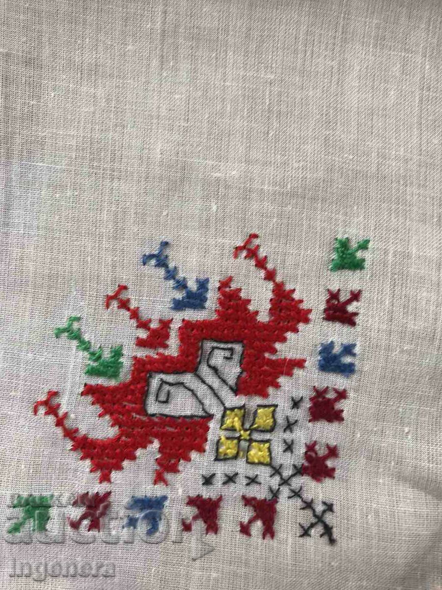 Аукцион МИЛЬО УНИКАЛНО РЪЧНО ПЛЕТИВО НА ЕДНА КУКА ПОКРИВКА Аукцион МИЛЬО УНИКАЛНО РЪЧНО ПЛЕТИВО НА ЕДНА КУКА ПОКРИВКА