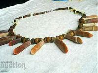 2BR beautiful necklace with natural teeth and horn