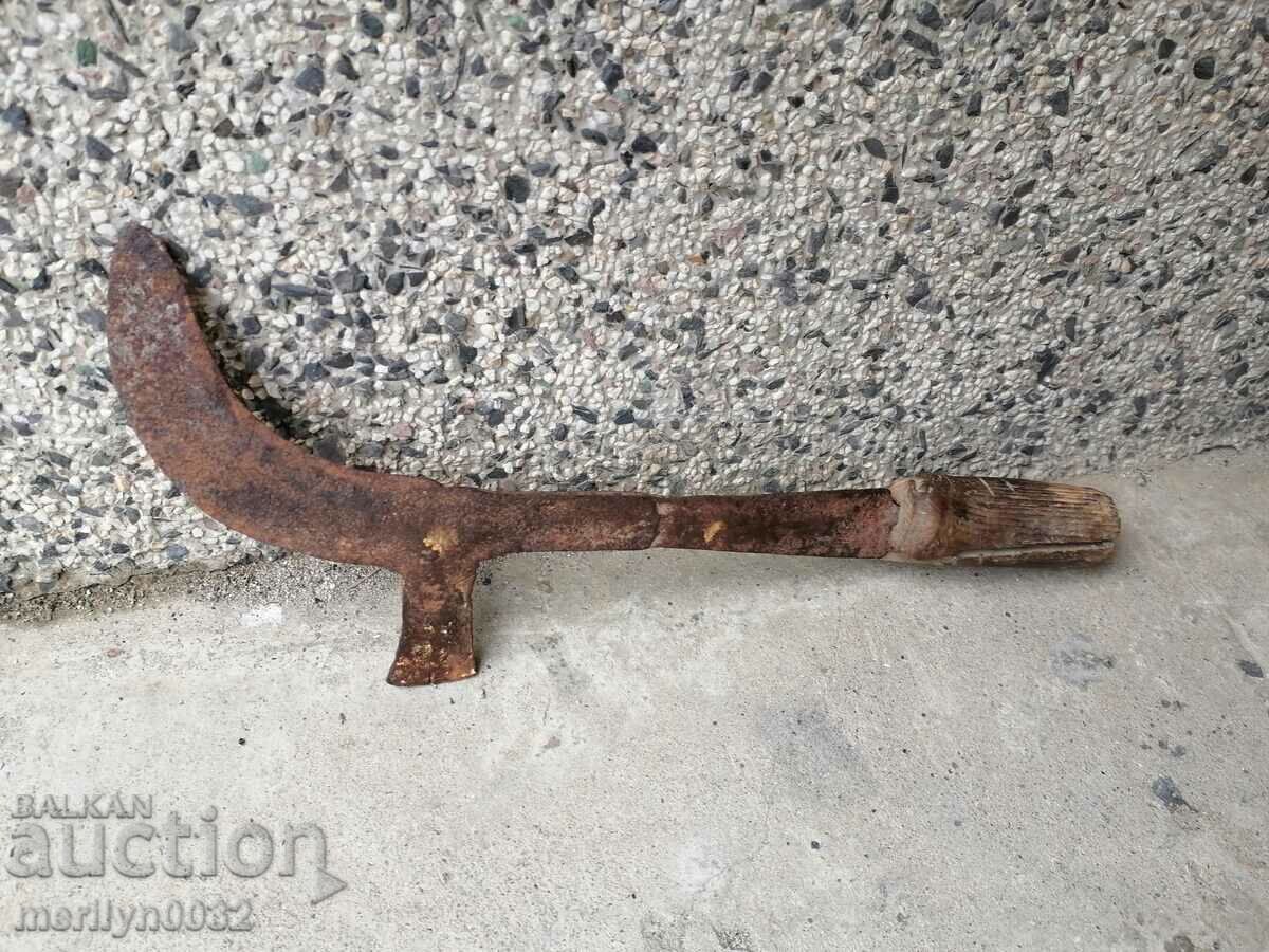 Old tool, hoe with engravings, wrought iron blade - 6 Old tool, hoe with engravings, wrought iron blade - 6