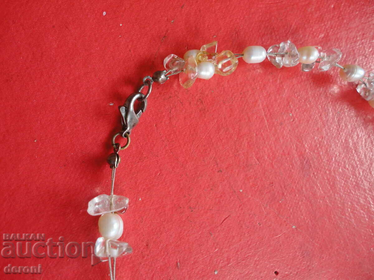 Auction  Necklace necklace made of natural pearls and stones