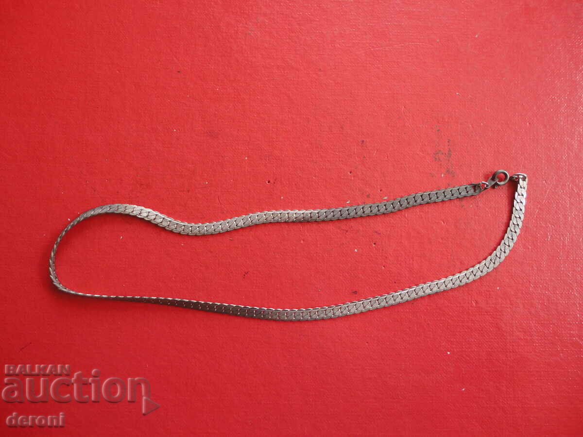 Auction  Great chain link steel 3