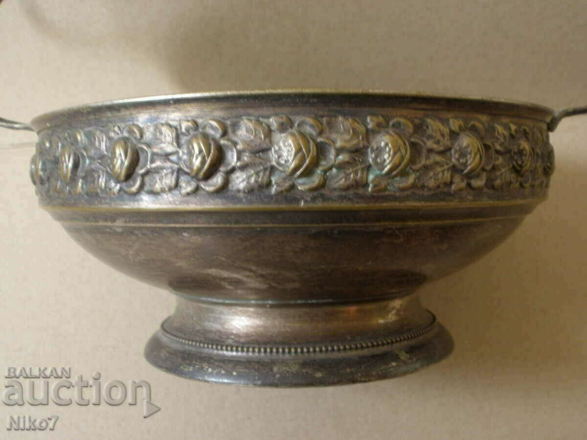 Old metal basket (fruit bowl, candy bowl). with price 79.99 BGN | € 40.90