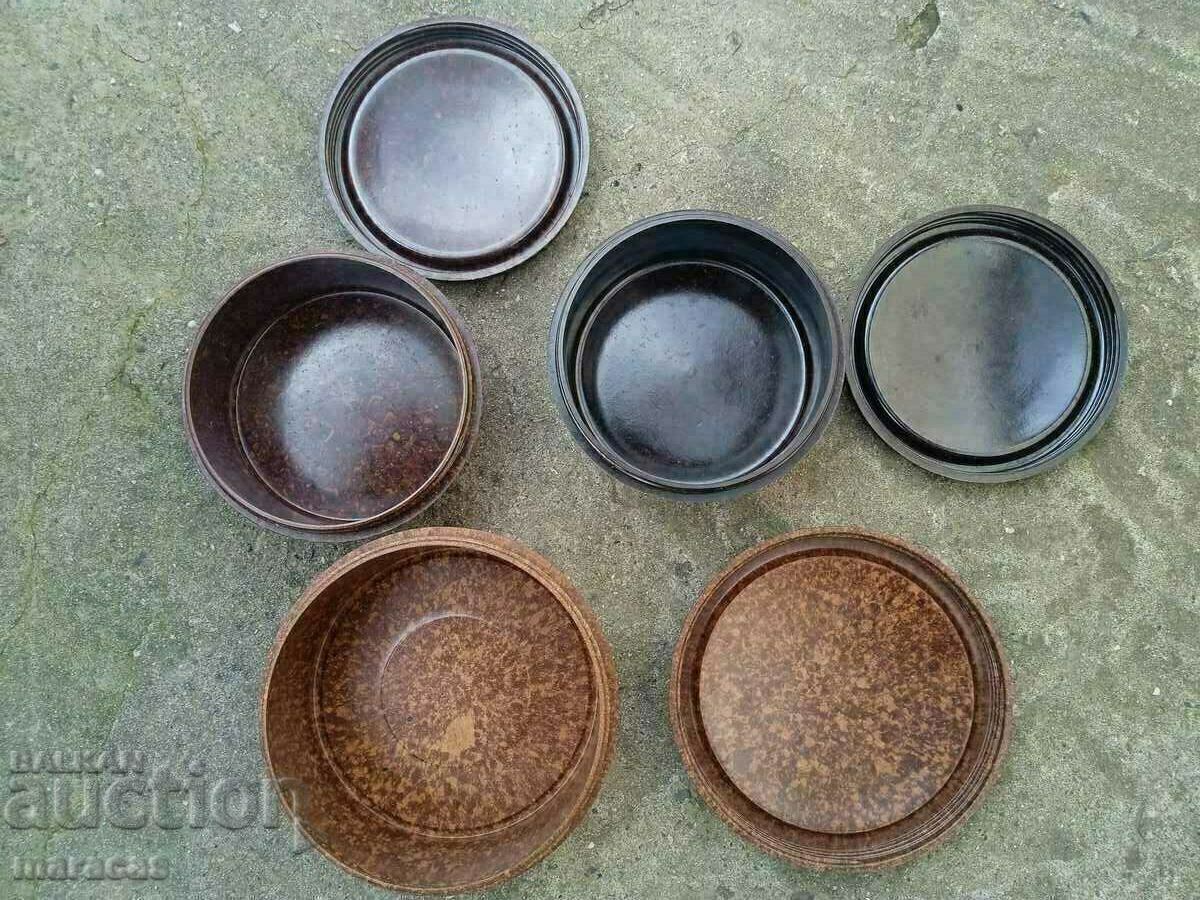 Παλιό κουτί βακελίτη με τιμή 24.00 BGN | € 12.27 Παλιό κουτί βακελίτη με τιμή 24.00 BGN | € 12.27