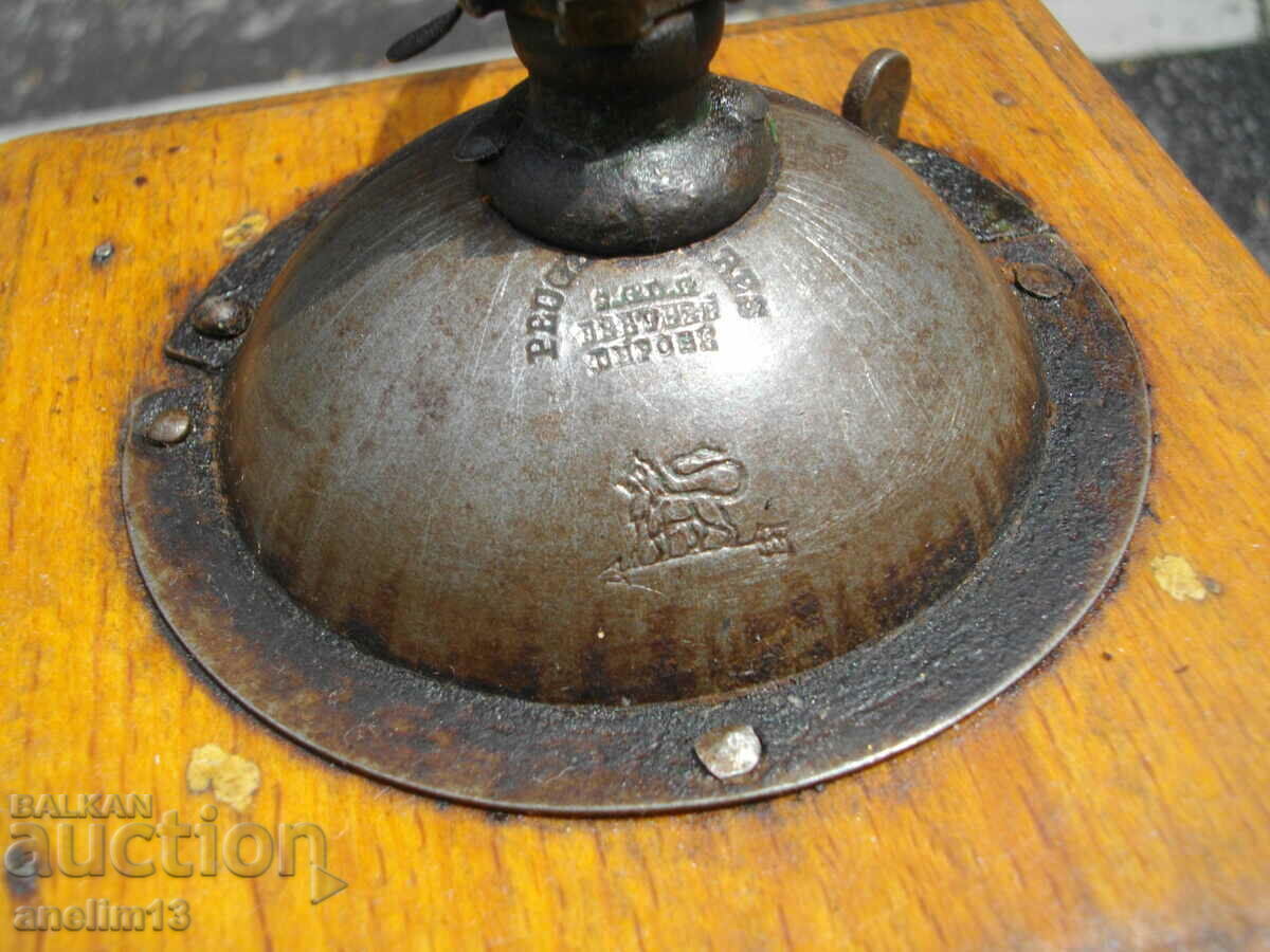 OLD MILL PEUGEOT FRERES S.G.D.G. BREVETE DEPOSIT