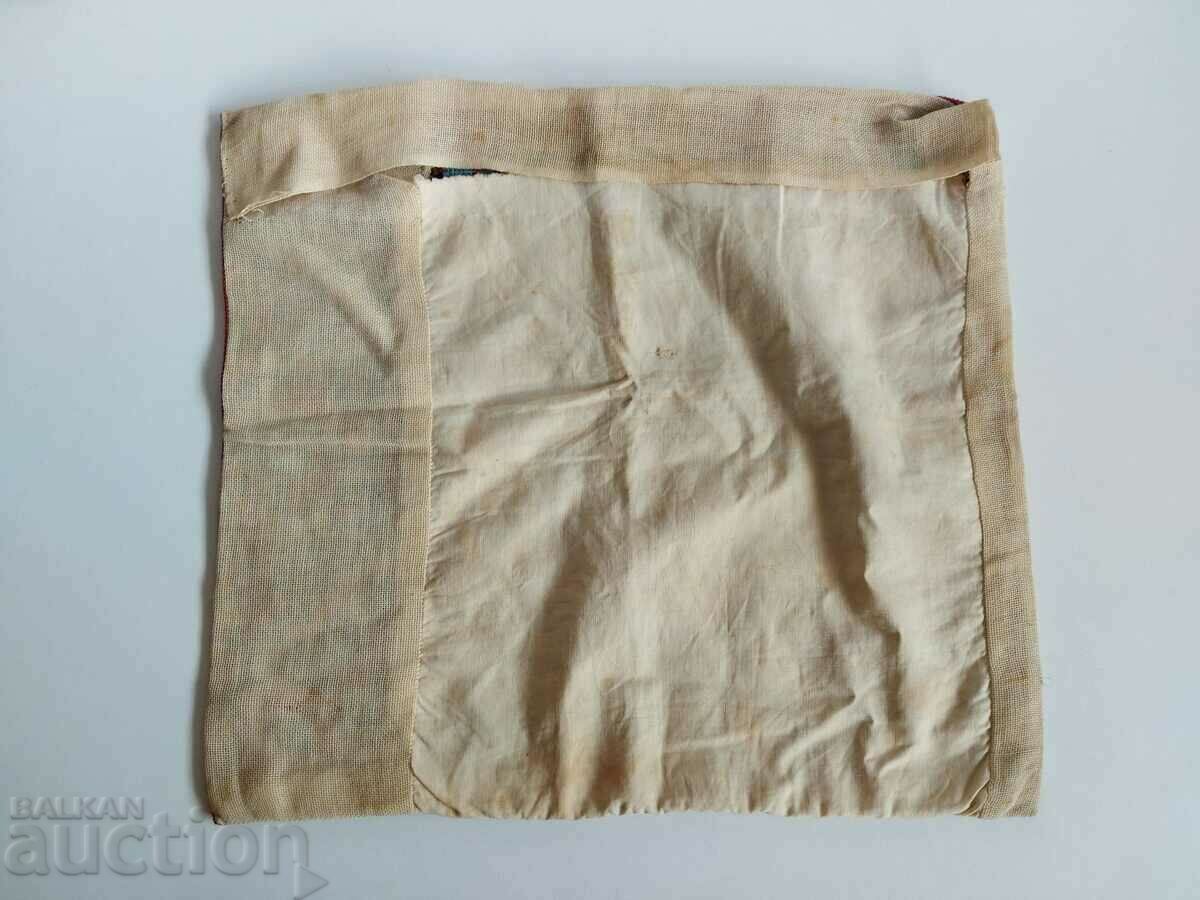 Delivery of RICHLY EMBROIDERED EMBROIDERY EMBROIDERY PILLOW COVER Delivery of RICHLY EMBROIDERED EMBROIDERY EMBROIDERY PILLOW COVER