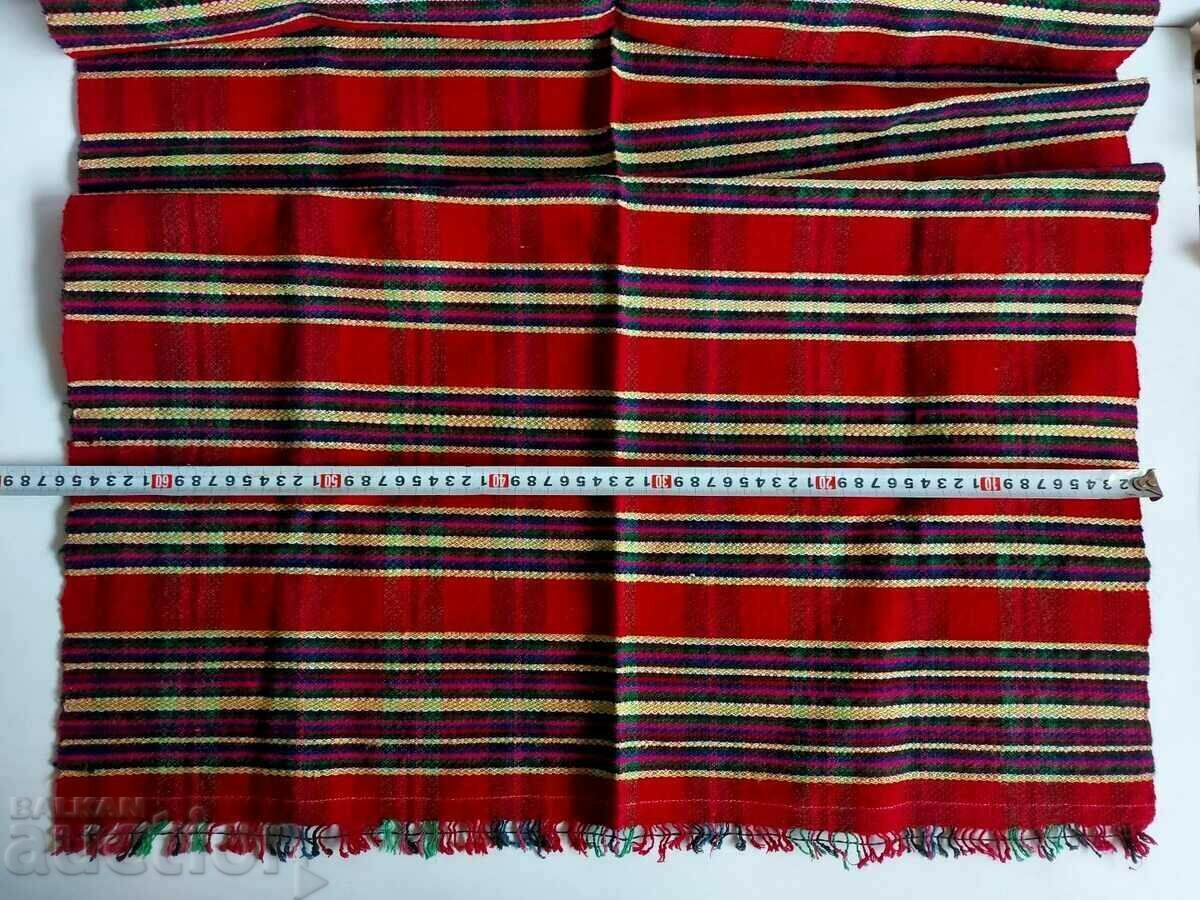 Auction  OLD CHECKED ROOF HEALTHY