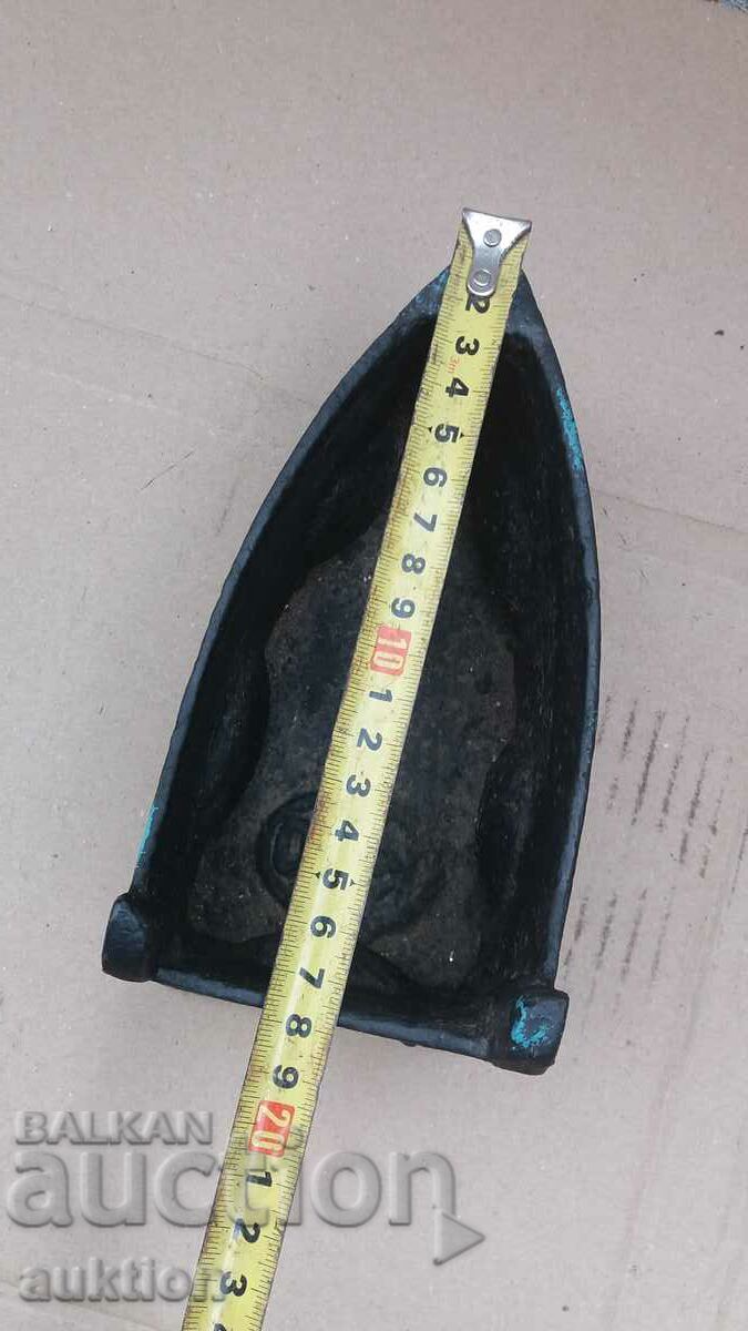 OLD COAL IRON - 6 OLD COAL IRON - 6