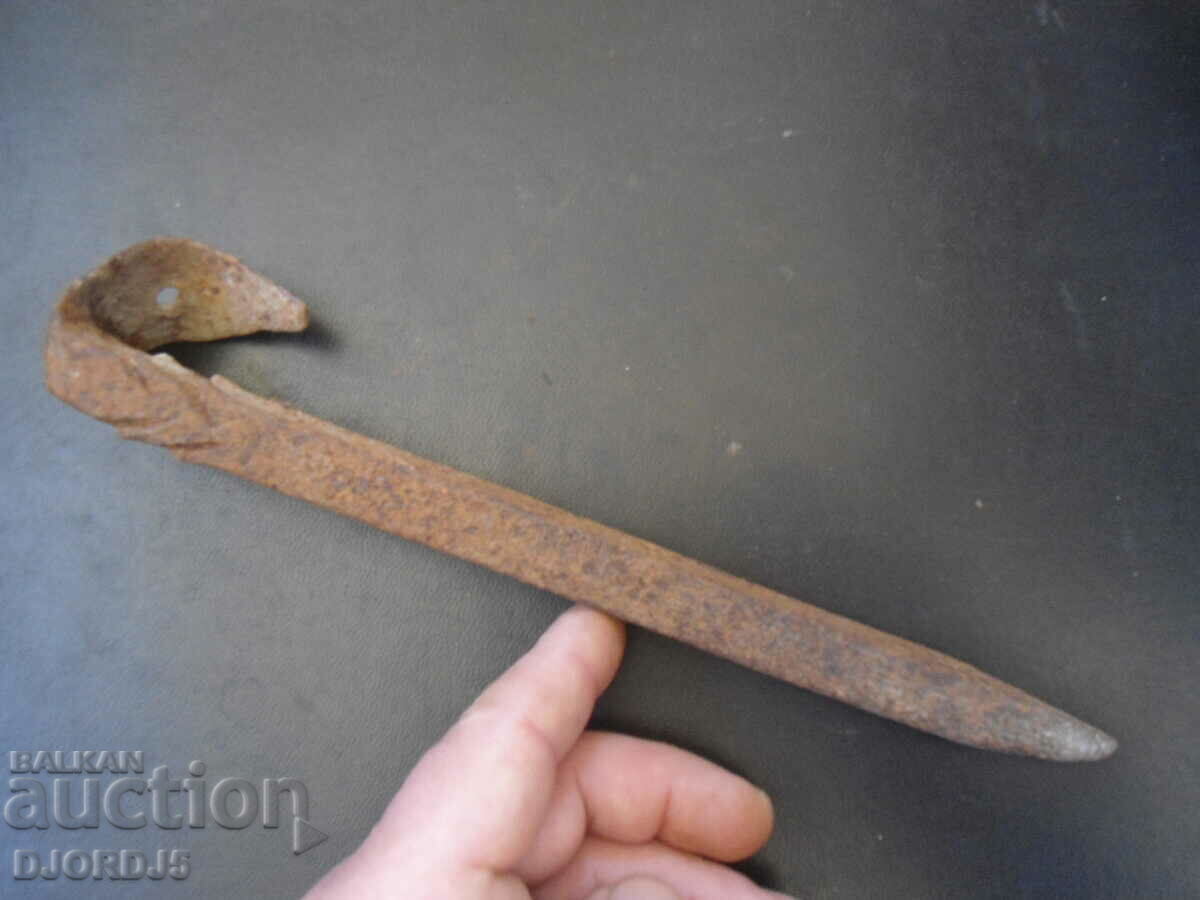 Delivery of Old wrought iron Delivery of Old wrought iron