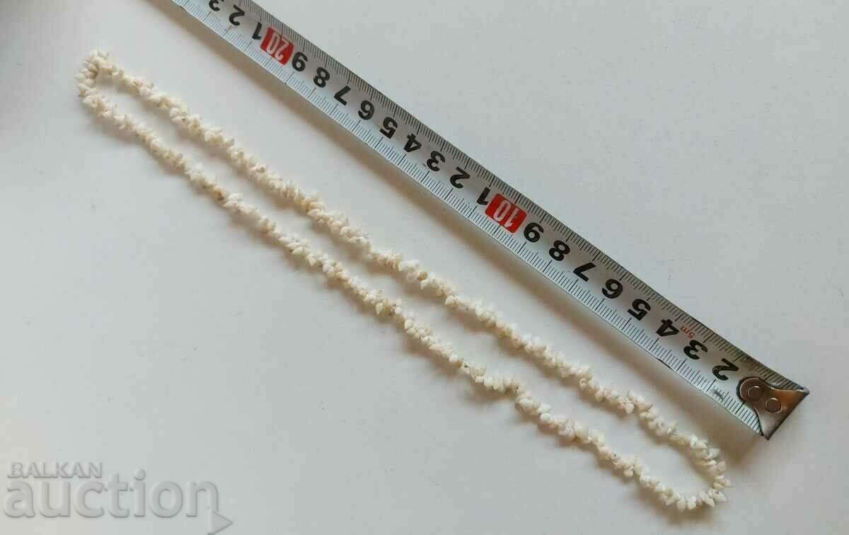 Delivery of OLD NECKLACE JEWELRY ORNAMENT