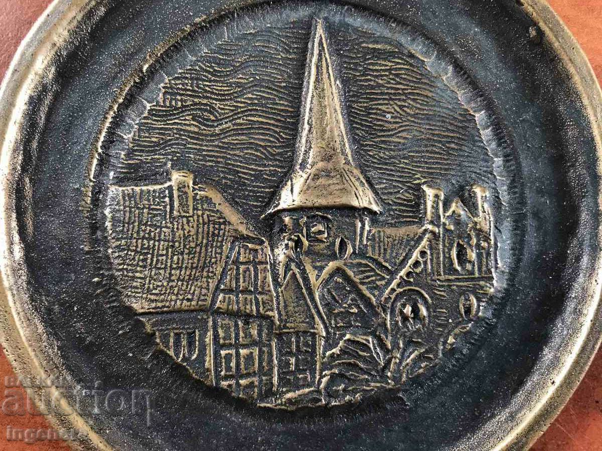 BRONZE BRASS DISH PLATE MASSIVE with price 19.00 BGN | € 9.71 BRONZE BRASS DISH PLATE MASSIVE with price 19.00 BGN | € 9.71