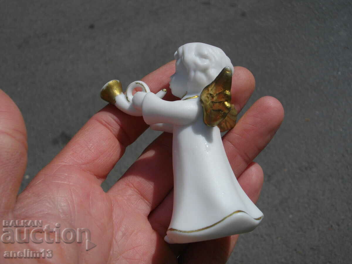 Delivery of OLD GOEBEL PORCELAIN ANGEL Delivery of OLD GOEBEL PORCELAIN ANGEL