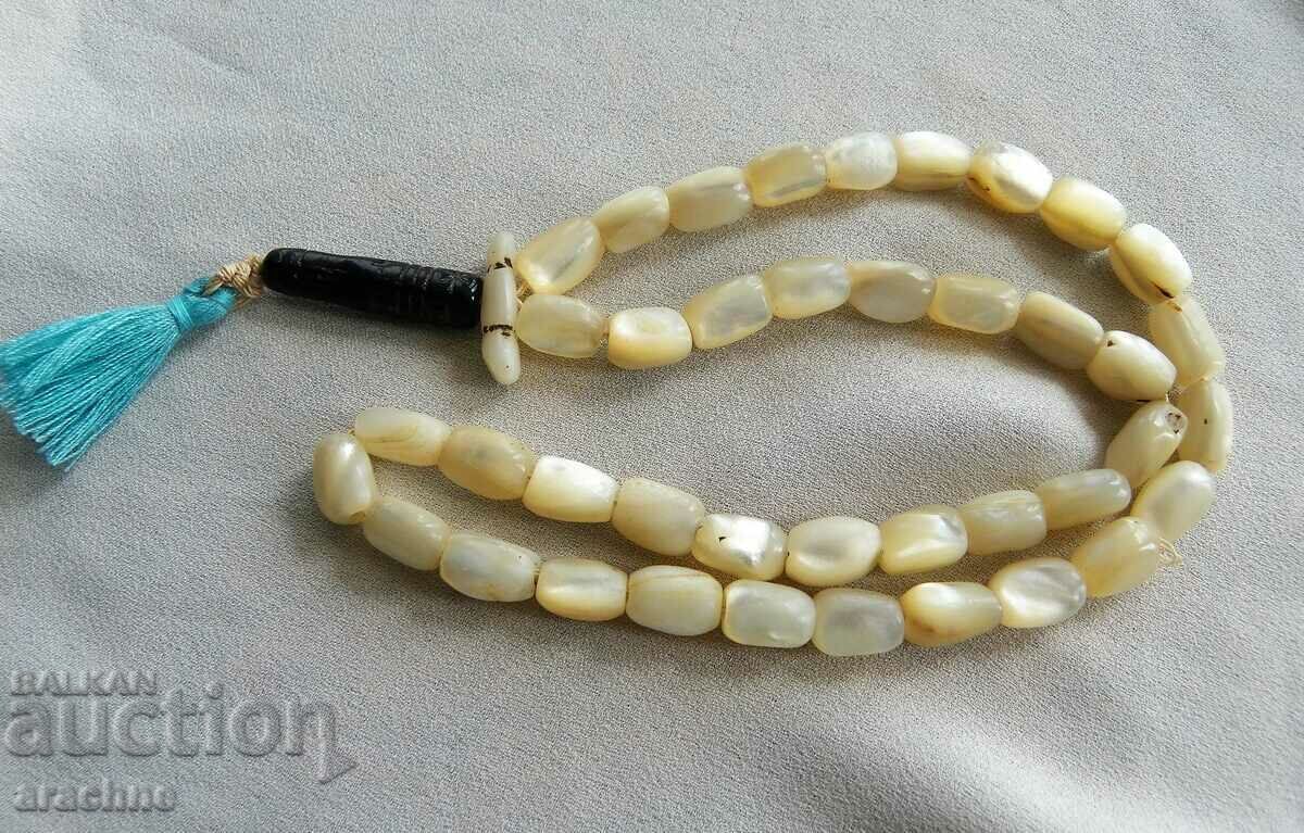 Delivery of Old mother of pearl rosary Delivery of Old mother of pearl rosary