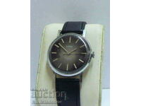 Soviet Zarya wristwatch, Working