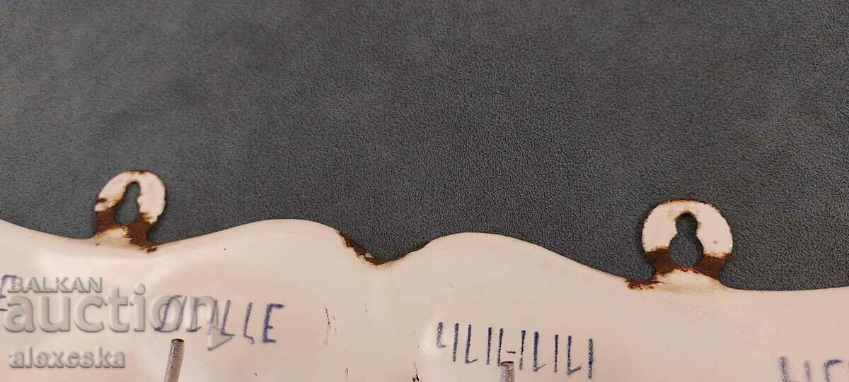 Стара емайлирана закачалка - 5 Стара емайлирана закачалка - 5