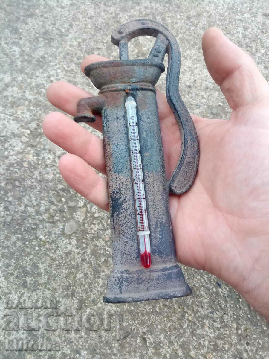 Decorative water pump with price 14.99 BGN | € 7.66 Decorative water pump with price 14.99 BGN | € 7.66