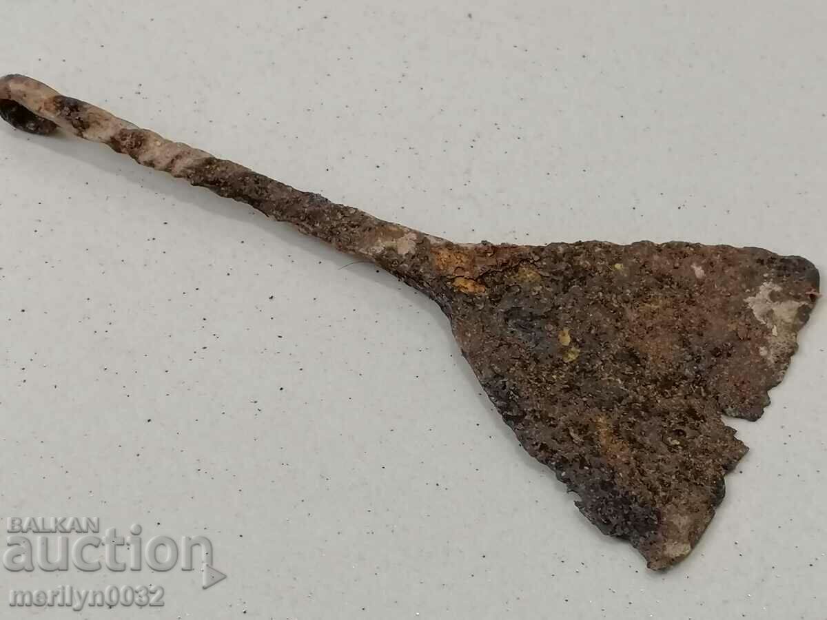 Old forged scabbard, gingerbread, gingerbread, bruises with price 39.00 BGN | € 19.94 Old forged scabbard, gingerbread, gingerbread, bruises with price 39.00 BGN | € 19.94