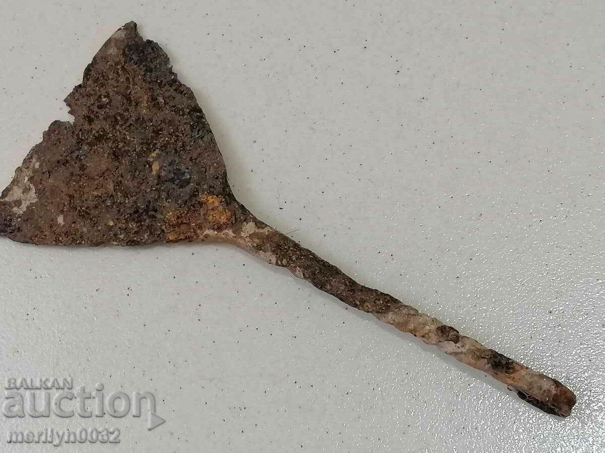 Auction Old forged scabbard, gingerbread, gingerbread, bruises Auction Old forged scabbard, gingerbread, gingerbread, bruises