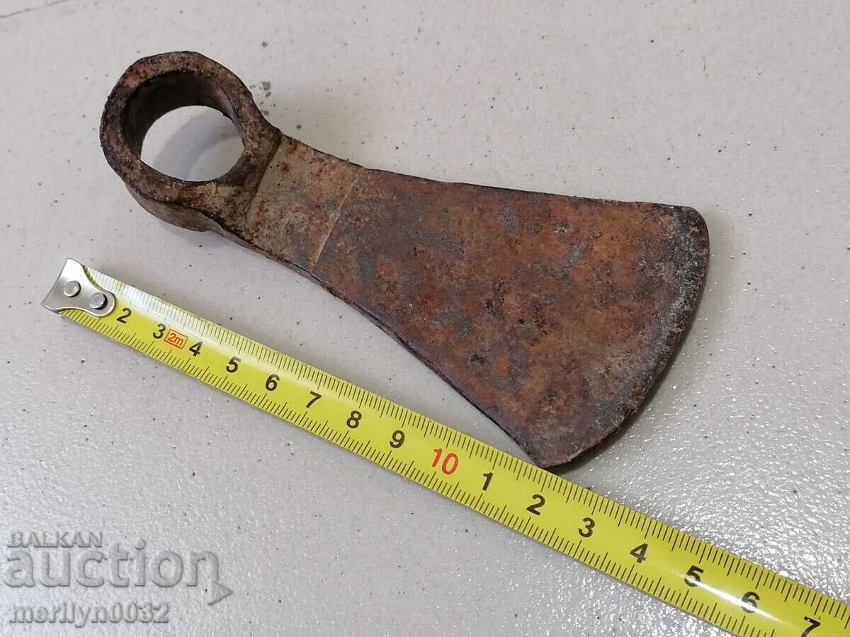 Delivery of Old tool, agricultural instrument, chapel, wrought iron Delivery of Old tool, agricultural instrument, chapel, wrought iron