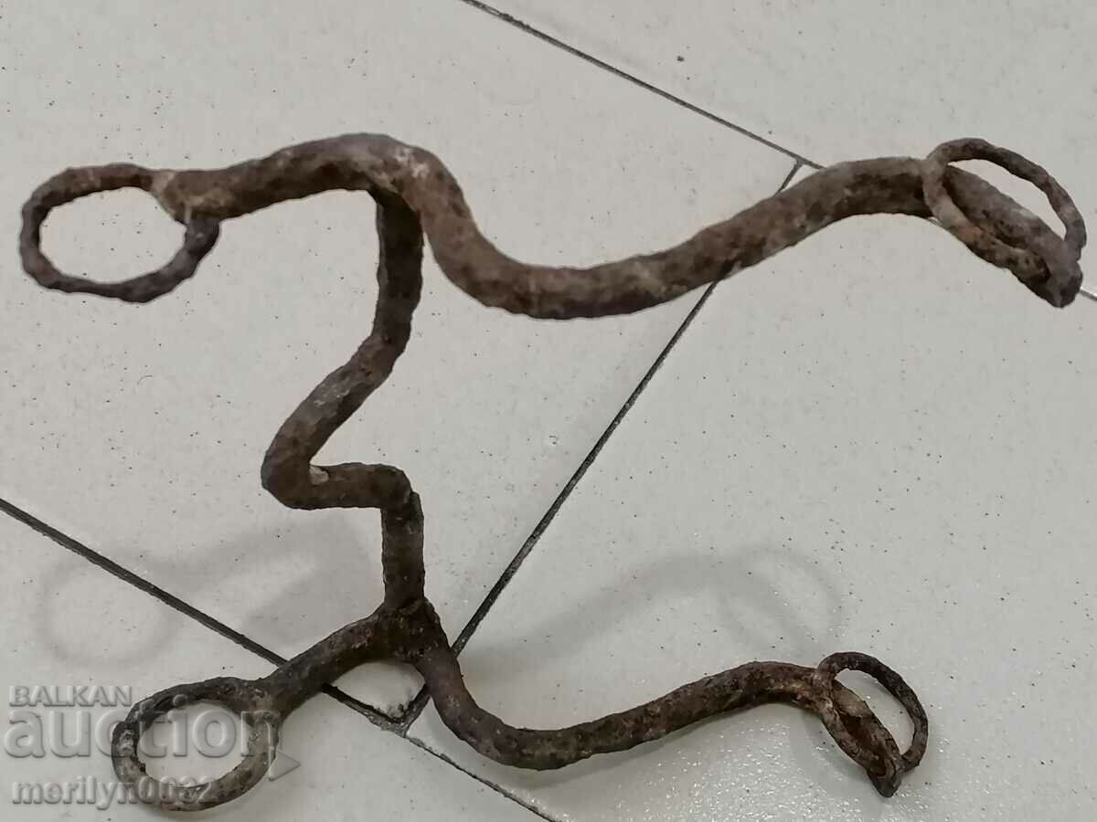 Antique reins, wrought iron reins with price 49.00 BGN | € 25.05 Antique reins, wrought iron reins with price 49.00 BGN | € 25.05