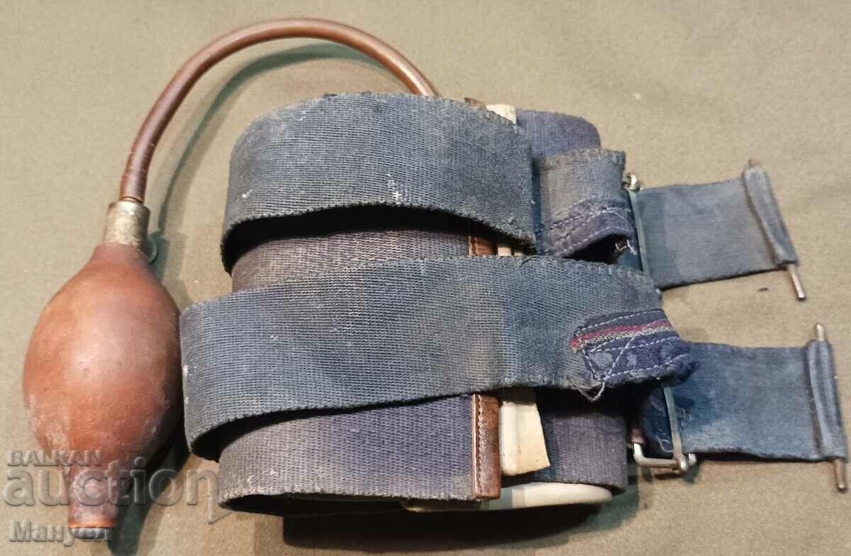 Old device "Sphygmomanometer", a device for measuring blood pressure with price 240.00 BGN | € 122.71