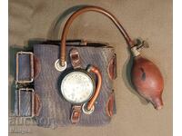 Old device "Sphygmomanometer", a device for measuring blood pressure