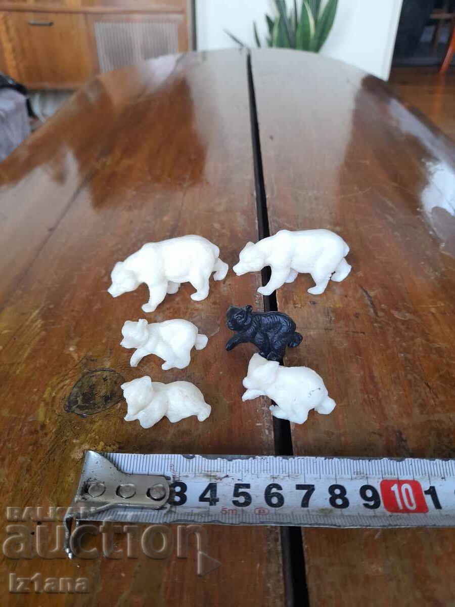 Delivery of Old figurines, animals Delivery of Old figurines, animals