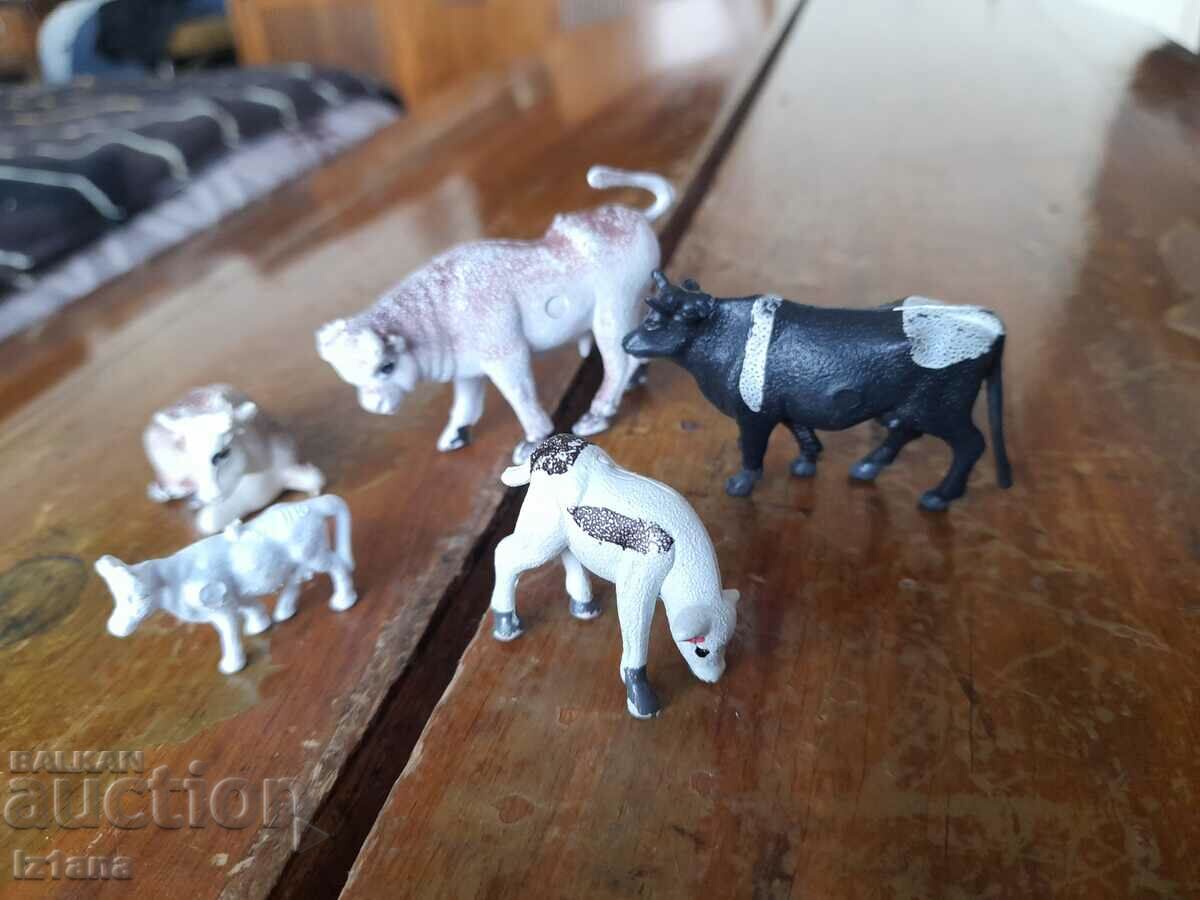 Auction Old figurines, animals Auction Old figurines, animals