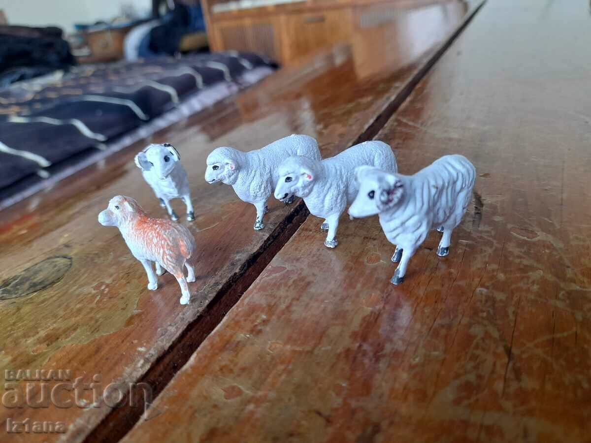 Auction Old figurines, animals Auction Old figurines, animals