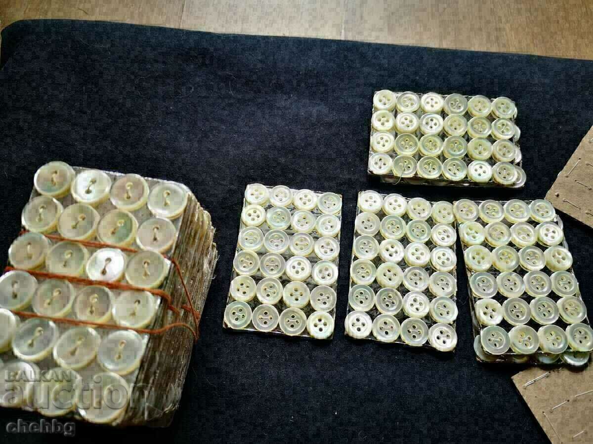 Old mother of pearl buttons - 5 Old mother of pearl buttons - 5
