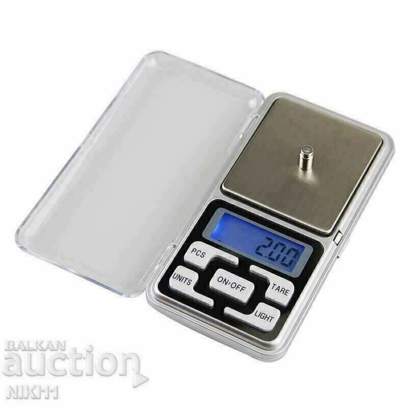 Electronic scale with accuracy up to 200 g. Digital pocket scale