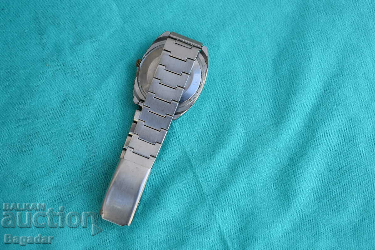 Часовник ракета - 6 Часовник ракета - 6